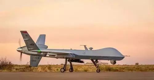 技術(shù)自信與戰(zhàn)略協(xié)同 中國(guó)無(wú)人機(jī)技術(shù)轉(zhuǎn)讓的深層邏輯